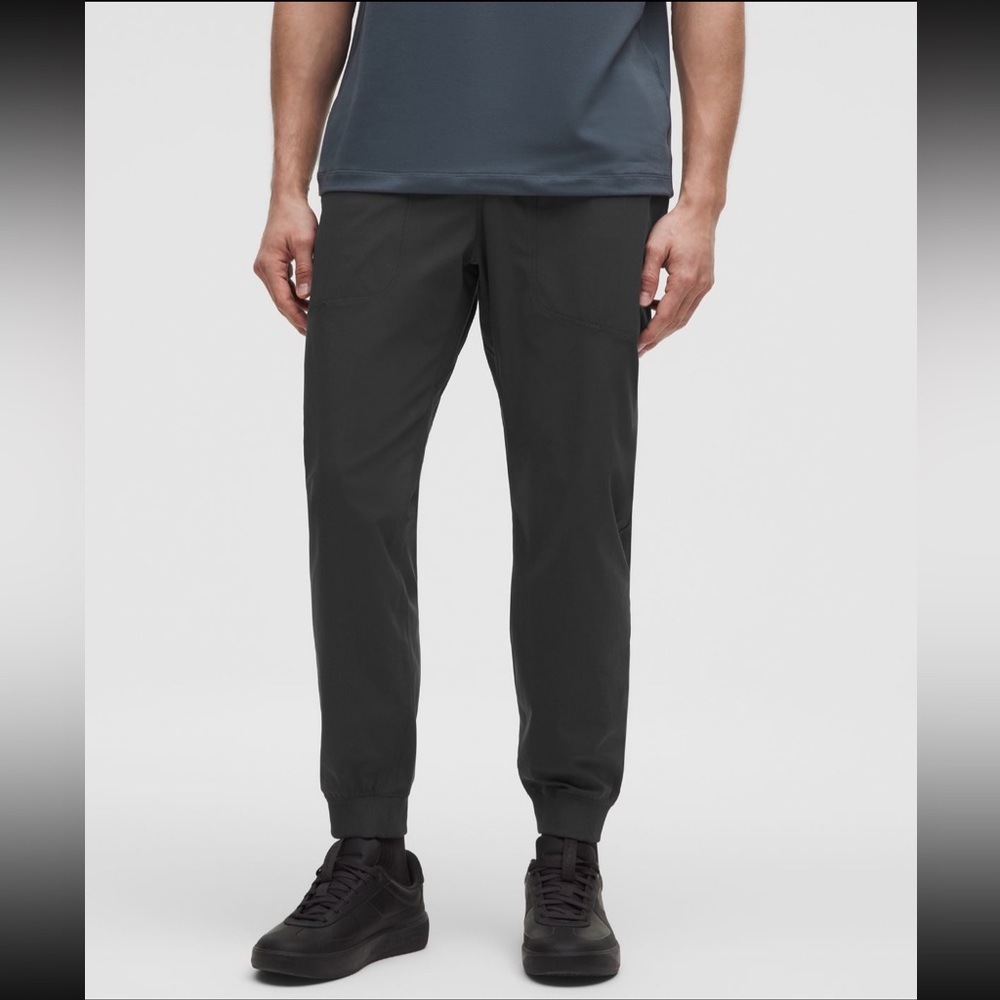Lululemon ABC Jogger Shorter (30” length) size XXL, color obsidian
